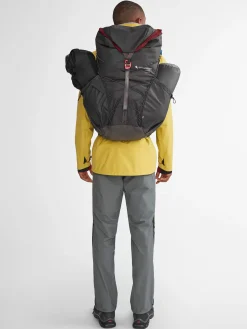 Klättermusen Lightweight Backpacks<Brimer Raven