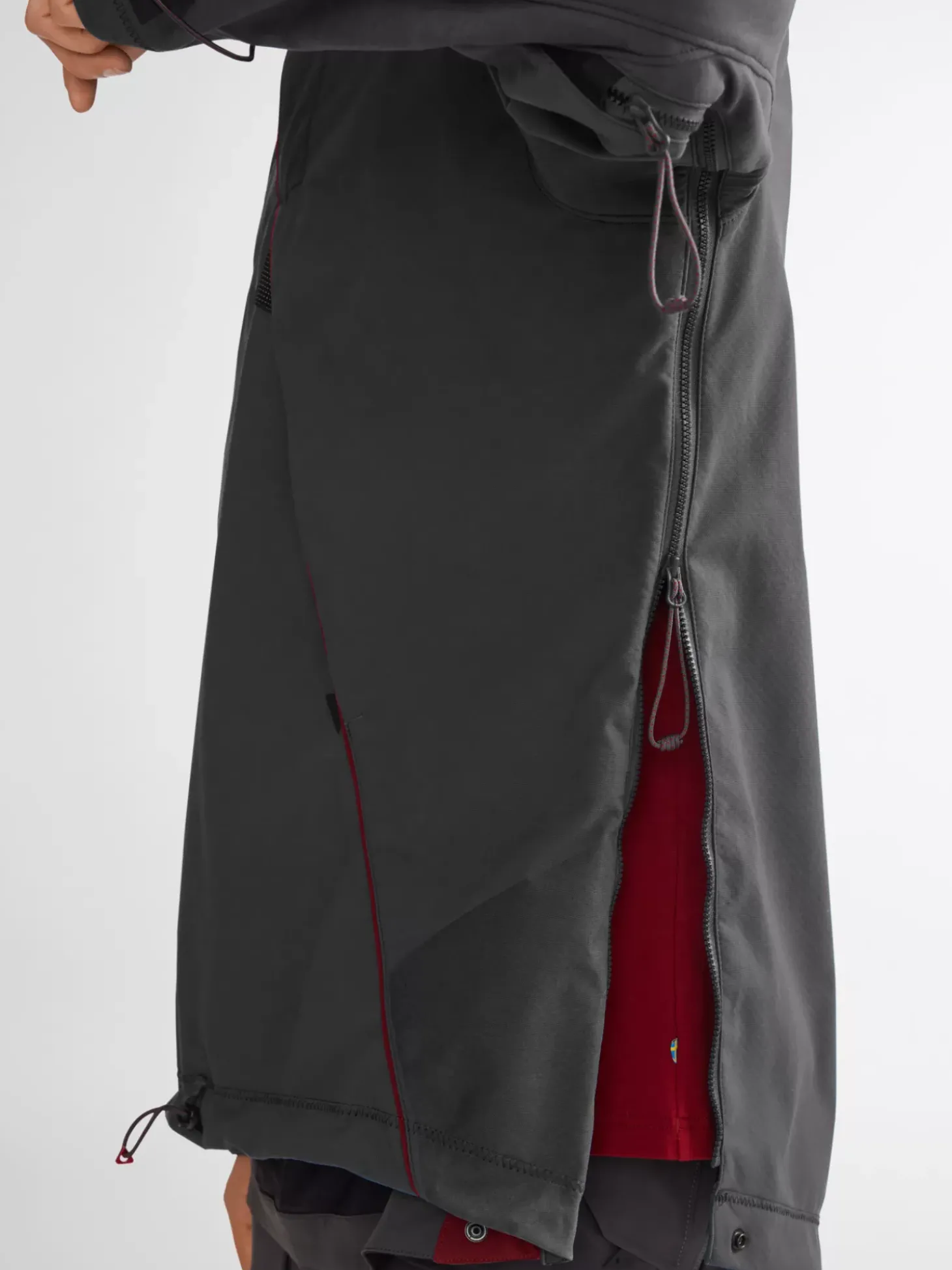 Klättermusen Wind Resistant Jackets<Lodur Raven-Raven