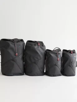 Klättermusen Single-Day Backpacks (18-32L)|Packs<Ydalir Raven